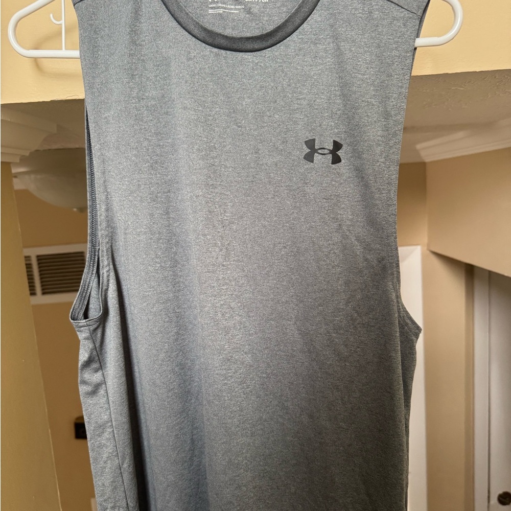 Under Armour Men's Charcoal Sleeveless Tank